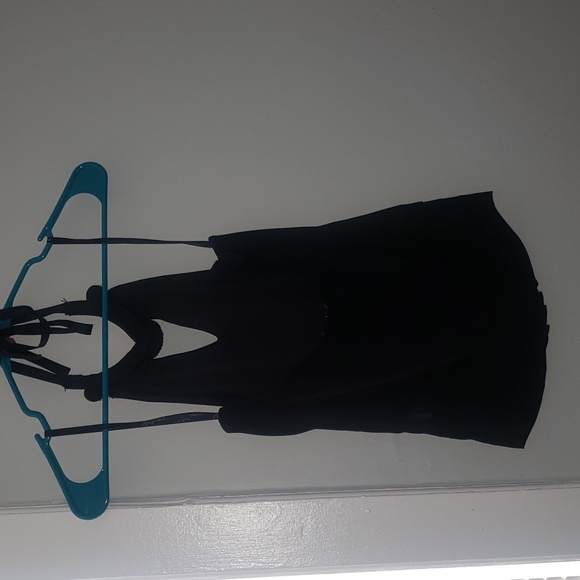 Top - Picture 2 of 2